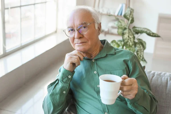 Elderly Man Drinking Tea Home — Stock Photo, Image