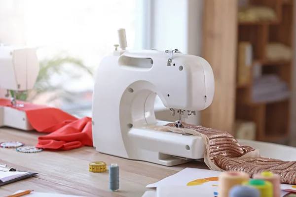 Modern Sewing Machine Table Tailor Workshop — Stock Photo, Image