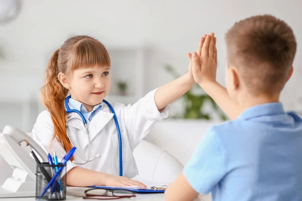 Cute Little Doctor Patient Giving High Five Each Other Clinic — Stock Photo, Image