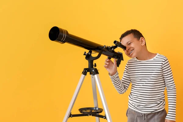 Little African American Boy Telescope Color Background — Stock Photo, Image