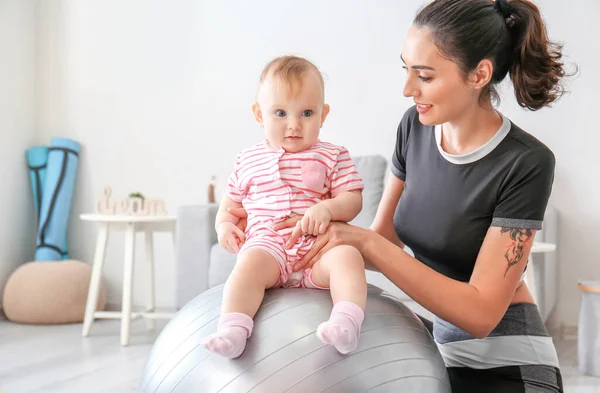 Young Sporty Mother Her Baby Doing Exercises Fitball Home — Stock Photo, Image