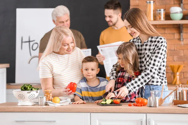 Big Family Cooking Together Kitchen — Stock Photo, Image