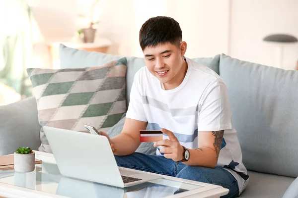 Asian Man Shopping Online Home — Stock Photo, Image