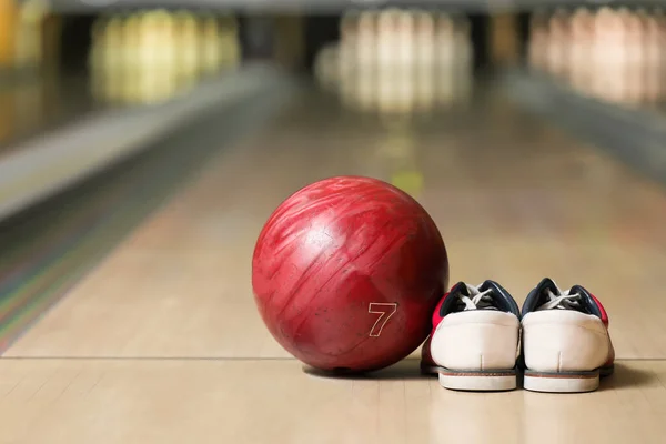 Labda Cipő Emeleten Bowling Club — Stock Fotó