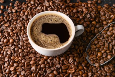 Fasulyeli sıcak kahve.