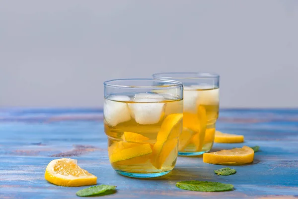 Glasses Tasty Cold Ice Tea Wooden Table — Stock Photo, Image