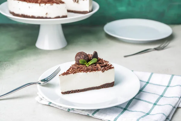 Plate Piece Chocolate Cheesecake Table — Stock Photo, Image