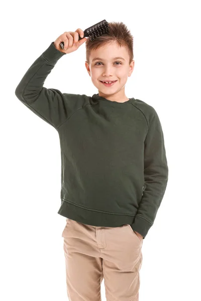 Malý Chlapec Kartáčování Vlasy Bílém Pozadí — Stock fotografie
