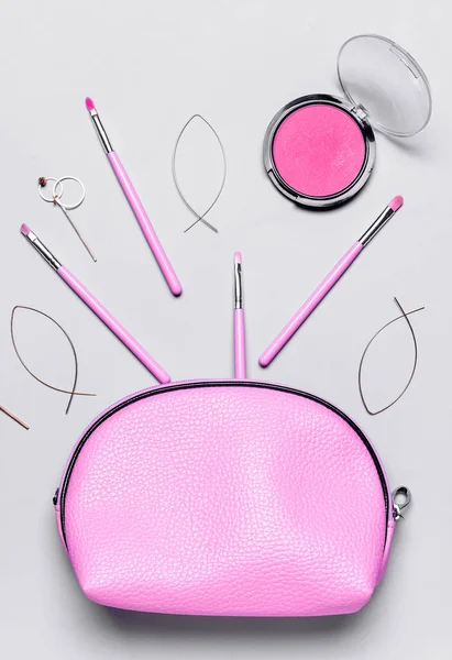 Make Kosmetik Mit Accessoires Und Tasche Auf Hellem Hintergrund — Stockfoto