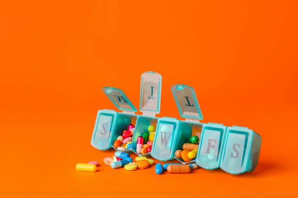 Doboz Különböző Tabletták Színes Háttér — Stock Fotó