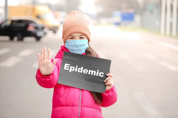 Little Asian Girl Wearing Protective Mask City Street Concept Coronavirus — Stock Photo, Image