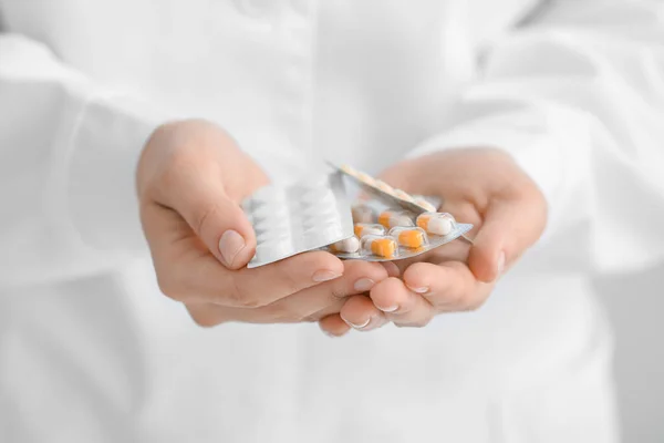 Female Doctor Pills Closeup — Stock Photo, Image