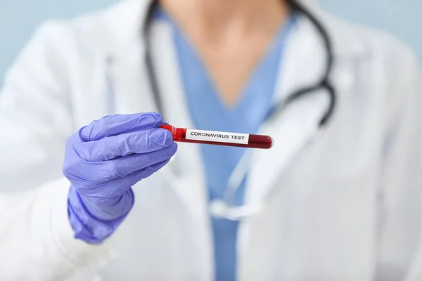 Doctor Blood Sample Closeup Concept Coronavirus Epidemic — Stock Photo, Image