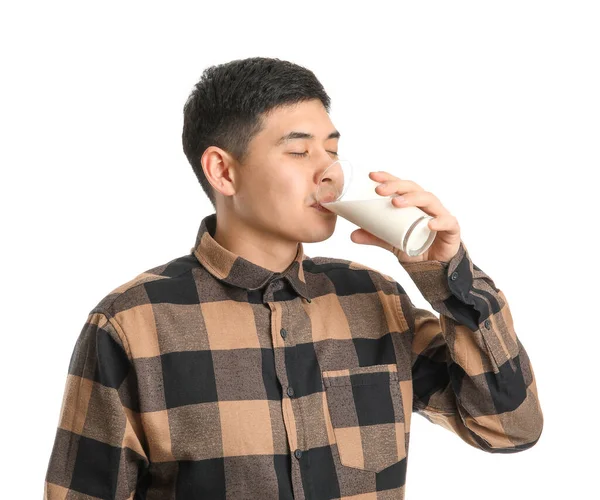 Ung Asiatisk Man Dricker Mjölk Vit Bakgrund — Stockfoto