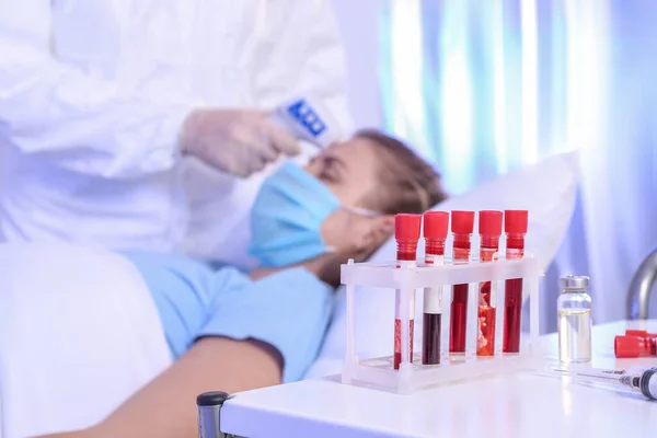 Test Tubes Blood Sample Female Patient Contagious Isolation Ward Concept — Stock Photo, Image