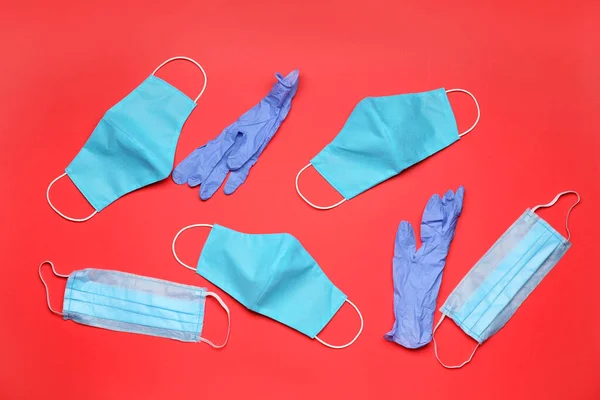 Медицинские Маски Перчатки Цветном Фоне — стоковое фото