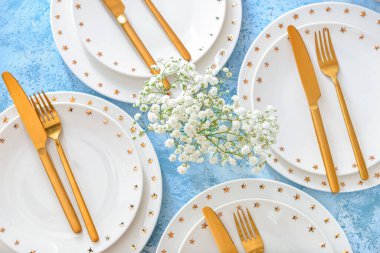 Renk arkaplanı üzerine güzel basit tablo ayarı