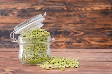 Kavanozlu yeşil kahve.