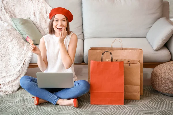 Young Woman Laptop Credit Card Shopping Bags Home — Stock Photo, Image