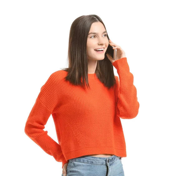 Mulher Bonita Falando Por Telefone Celular Fundo Branco — Fotografia de Stock