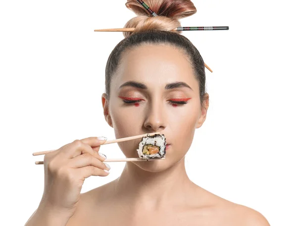 Vacker Kvinna Med Välsmakande Sushi Vit Bakgrund — Stockfoto