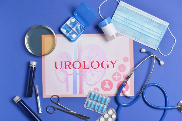 Φύλλο Χαρτιού Κείμενο Urology Στηθοσκόπιο Δείγμα Ούρων Και Φάρμακα Έγχρωμο — Φωτογραφία Αρχείου