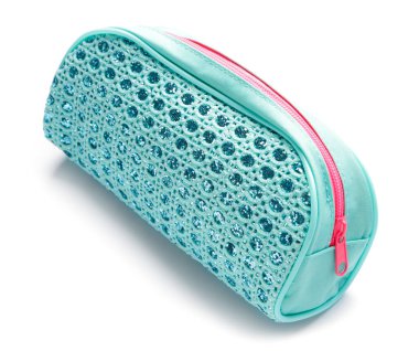 Beyaz arkaplanda kalem çantası