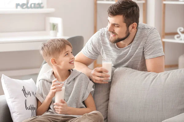 Father His Little Son Drinking Milk Home — Stock Photo, Image