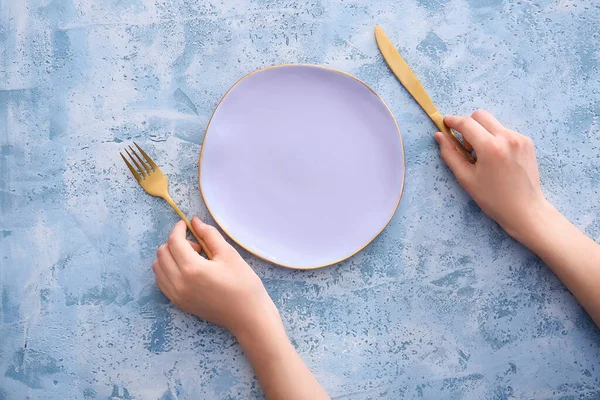 Woman Table Clean Plate Cutlery Top View — Stock Photo, Image