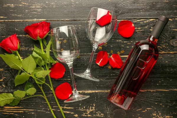 Composition Wine Roses Wooden Background — Stock Photo, Image