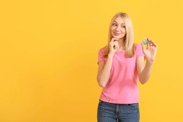 Young Woman Dental Braces Mouth Protector Color Background — Stock Photo, Image