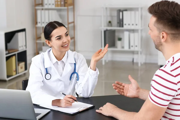 Male Patient Visiting Doctor Clinic — Stock Photo, Image