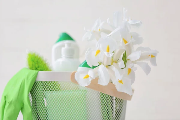 Set Cleaning Supplies Spring Flowers White Background Closeup — Stock Photo, Image