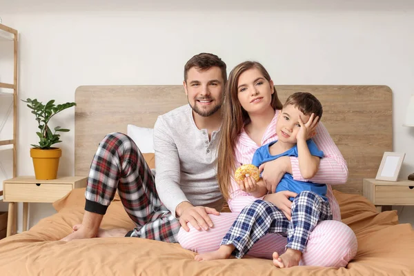 Portrait Happy Family Bedroom — Stock Photo, Image
