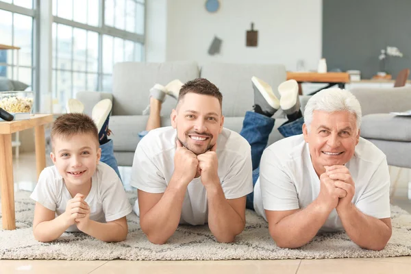 Homem Com Seu Pai Filho Casa — Fotografia de Stock