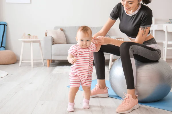 Young Sporty Mother Her Baby Doing Exercises Fitball Home — Stock Photo, Image