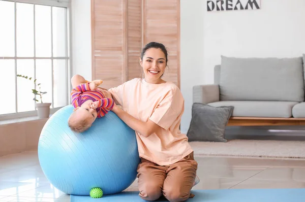 Young Sporty Mother Her Baby Doing Exercises Fitball Home — Stock Photo, Image