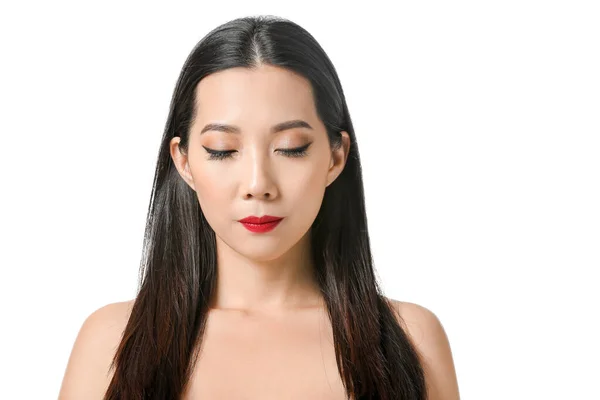 Junge Asiatische Frau Mit Schönen Haaren Auf Weißem Hintergrund — Stockfoto
