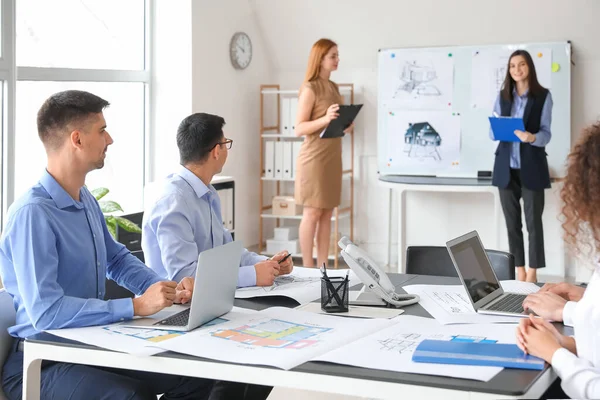 Architects Teaching Young People Office — Stock Photo, Image