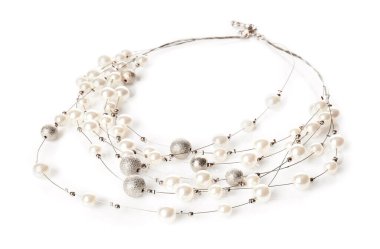 Beyaz arkaplanda güzel mücevherler