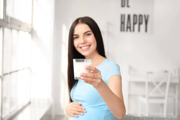 Beautiful Pregnant Woman Drinking Milk Home — Stock Photo, Image