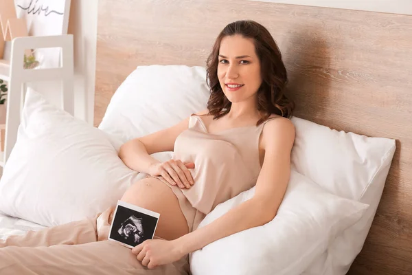 Schöne Schwangere Frau Mit Sonogramm Bild Hause — Stockfoto