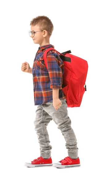 Niedlicher Kleiner Junge Mit Rucksack Auf Weißem Hintergrund — Stockfoto