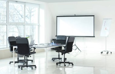 Konferans için oda hazırlandı.