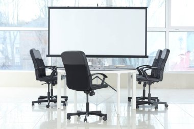 Konferans için oda hazırlandı.