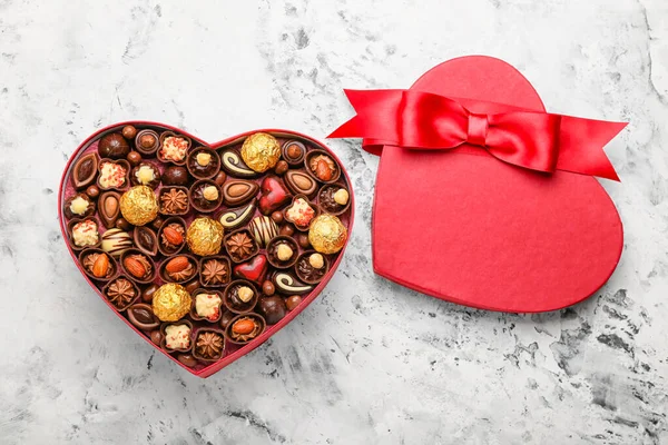 Heart Shaped Box Delicious Candies Light Background — Stock Photo, Image