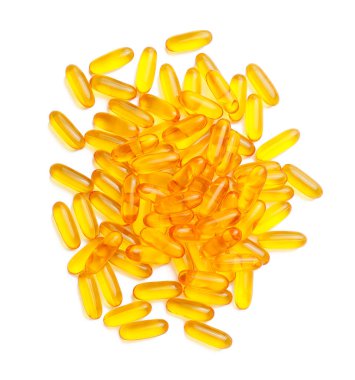 Beyaz arkaplanda balık yağı kapsülleri