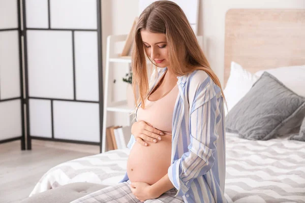 Beautiful Young Pregnant Woman Bedroom — Stock Photo, Image