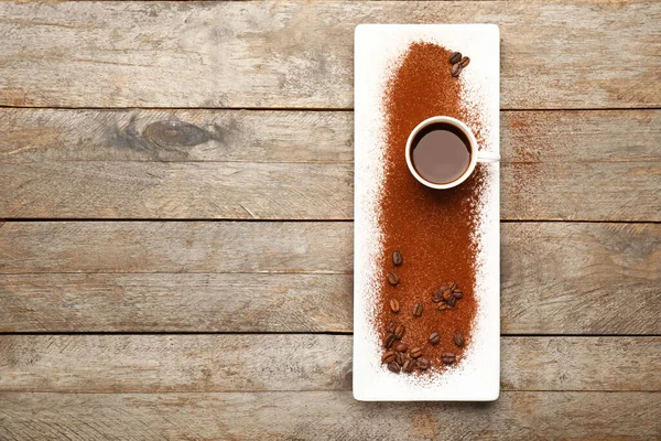 Tazza Caffè Con Polvere Piatto Sfondo Legno — Foto Stock