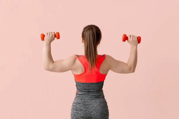 Sporty Muscular Woman Dumbbells Color Background — Stock Photo, Image